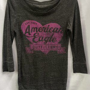American Eagle T with heart Size Small Gray long Sleeve scalloped neckline